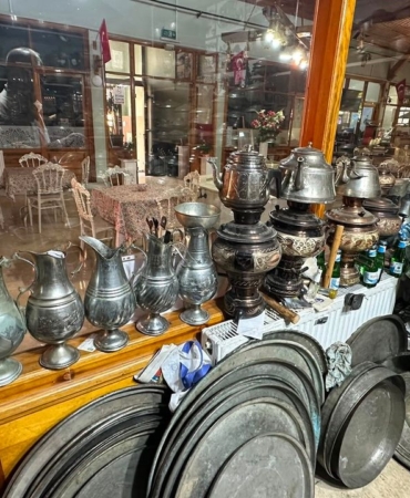Bir-zamanlar-konak-ve-mutfaklarin-vazgecilmezi-bakir-esyalar-featured