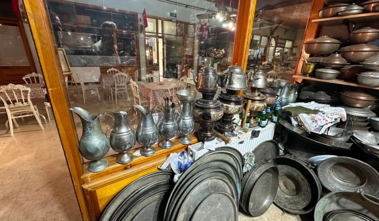 Bir-zamanlar-konak-ve-mutfaklarin-vazgecilmezi-bakir-esyalar-featured