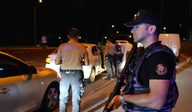 Bolu8217da-NATO-Zirvesi-oncesi-Istanbul-Ankara-gecisinde-polis-denetimi-featured