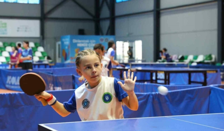 Bursa-Yaz-Spor-Okullari-Ilk-Donemini-Tamamladi-featured