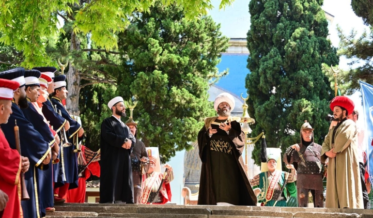 Bursa8217da-Sultan-Celebi-Mehmed-icin-dualarla-anma-programi-featured