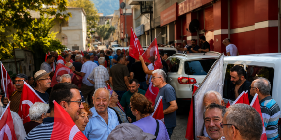 Bursa’da Yeni Parti yolculuğu sürüyor: Yıldırım teşkilatı istifa etti
