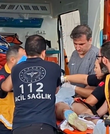 Bursa8217da-otomobil-koprulu-kavsagin-beton-duvarina-carpti-3-olu-2-agir-yarali-featured