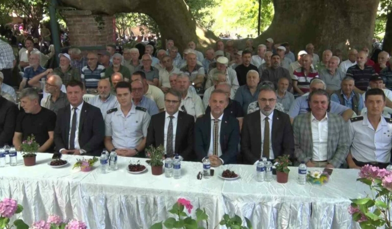 Bursada-649uncusu-Geyikli-Baba-Anma-Gunu-Gerceklestirildi-featured