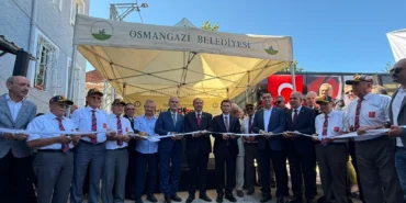 Bursada-Yasar-Kemal-Icin-Anlamli-Acilis-Tatardan-Onemli-Mesaj-featured