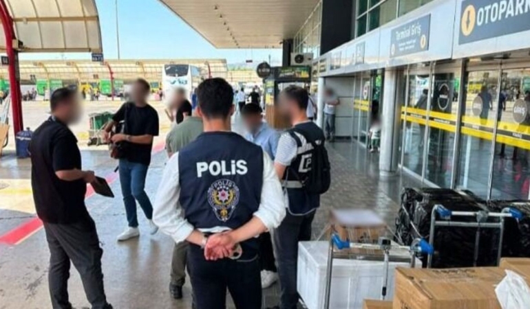 Bursada-gocmen-kacakciligi-operasyonunda-44-kisi-yakalandi-featured