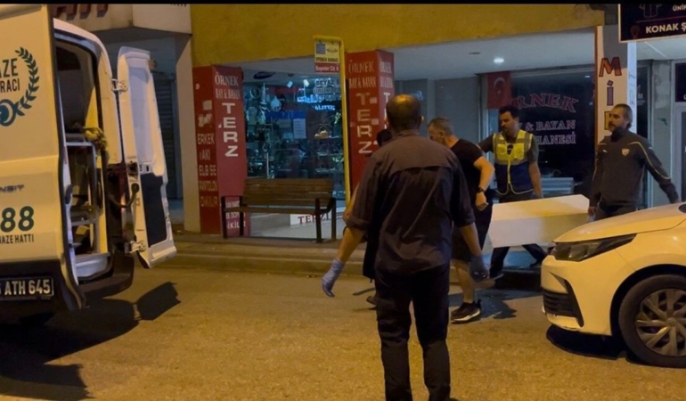 Bursada-iki-cocuk-annesi-evinde-silahla-vurulmus-bulundu-featured