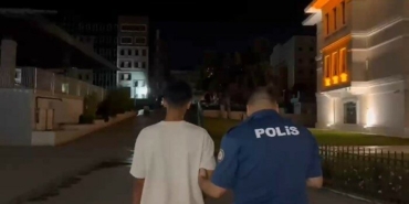 Bursada-iki-grup-sokak-ortasinda-kavga-anlari-kamerada-featured