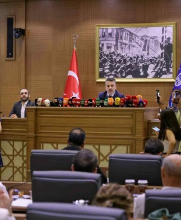 Bursanin-gelecegini-belirleyecek-iki-proje-mecliste-sunuldu-featured