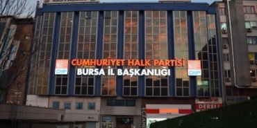 CHP-Bursa-Kadin-Kollari-Baskani-Gulay-Isdar-Oldu-featured