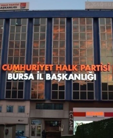 CHP-Bursa-Kadin-Kollari-Baskani-Gulay-Isdar-Oldu-featured