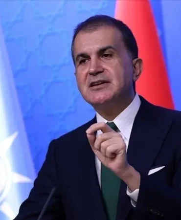 Celik-ayet-yazili-pankartin-kapatilmasina-tepki-gosterdi-featured