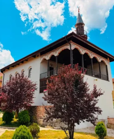 Civisiz-insa-edildi-250-yil-dimdik-ayakta-featured