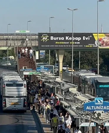 Dikkat-Yarin-alti-istasyon-kapali-Metrobus-Fatih-Koprusu-uzerinden-featured
