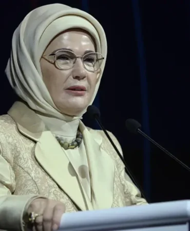 Emine-Erdogan-NATO-Zirvesi-Eslerini-Agirlayacak-featured