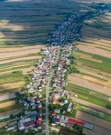 En-sira-disi-koy-6-bin-kisi-tek-bir-cadde-uzerinde-yasiyor-featured