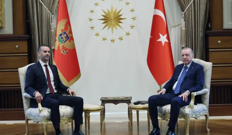 Erdogan-uc-temasla-zirvede-one-cikti-featured