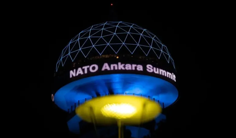 Eski-NATO-Genel-Sekreteri-Robertson-Ingiltere-Ankarada-soguk-karsilama-bekliyor-featured