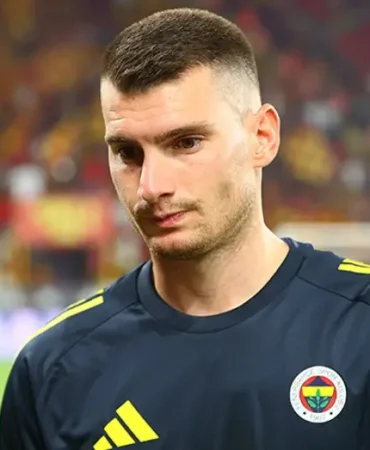 Fenerbahce8217den-donus-sinyali-ama-ayrilik-ihtimali-yukseliyor-featured