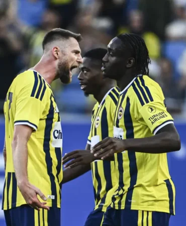 Fenerbahce8217nin-Sampiyonlar-Ligi-oncesi-son-hazirlik-maci-featured