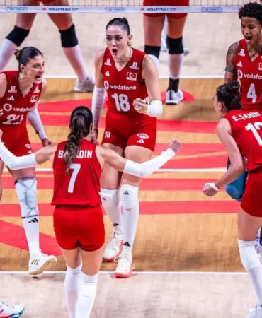 Filenin-Sultanlari-Brezilya-ile-VNL-finalinde-kozlarini-paylasacak-featured