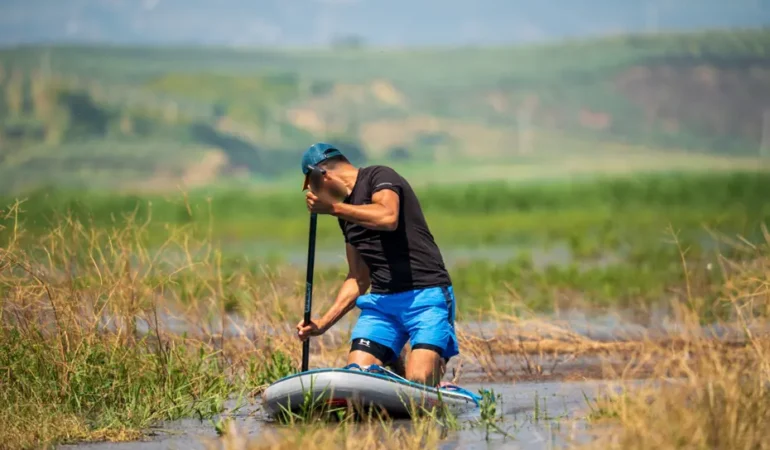 Flamingolari-rahatsiz-eden-SUP-ve-dron-operasyonu-cezayla-sonuclandi-featured