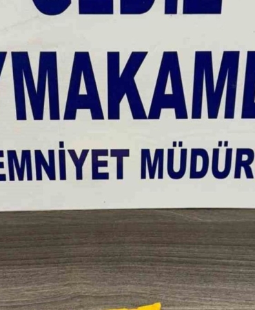 Gediz8217de-272-icimlik-A4-kagida-emdirilmis-uyusturucu-ele-gecirildi-featured