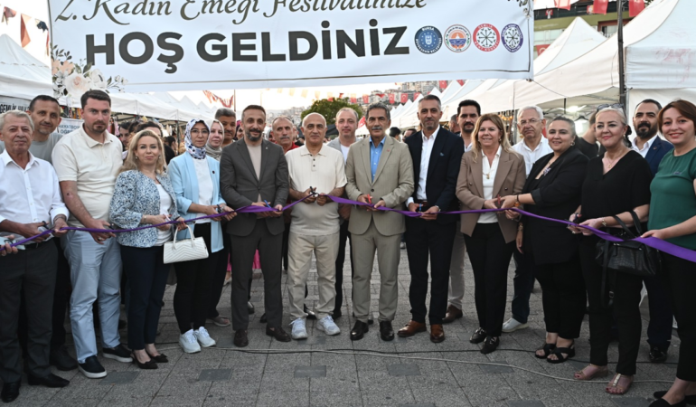 Gemlik-Kadin-Emegi-Festivali-Basladi-Uretim-Gucu-Sahnede-featured