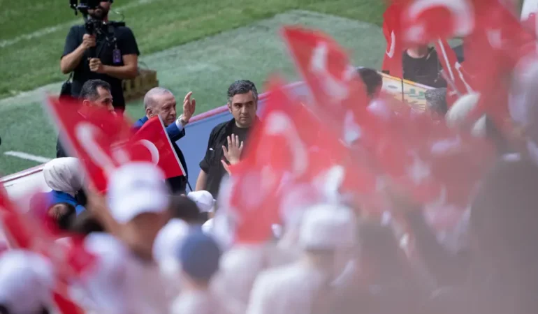 Gencler-gecmisin-kirli-oyunlarina-asla-alet-edilmez-featured