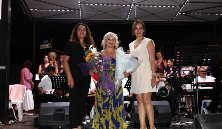 Golyazida-Sezen-Aksu-gecesi-Geri-Don-aniliyor-featured