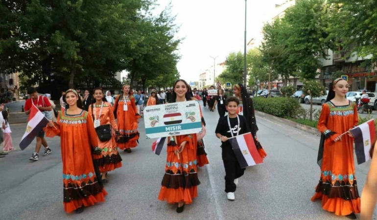 Inegol-Kultur-Sanat-Festivali-Cadir-Etkinlikleriyle-Sona-Erdi-featured
