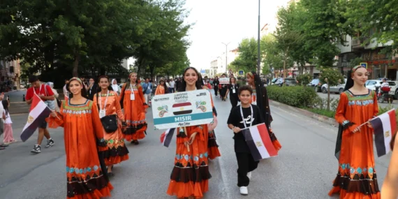 İnegöl’de Kültür Sanat Festivali çadır etkinlikleriyle tamamlandı