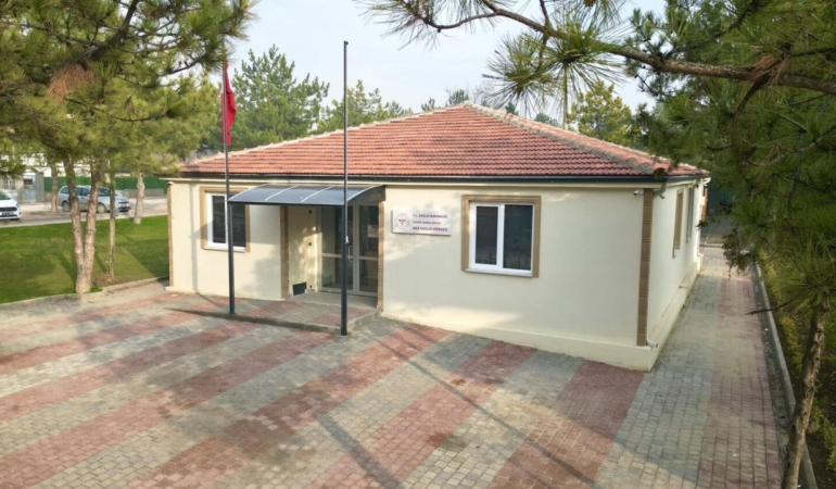 Inegolde-saglik-yatirimlari-devam-ediyor-22-merkez-hedefi-featured