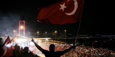 Irade-ve-zaferin-10.-yil-donumu-Turkiye-tek-yurek-15-Temmuz8217da-featured