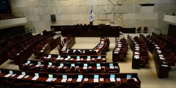 Israil-Meclisinde-vekiller-birbirine-girdi-tasari-reddedildi-featured