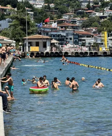 Istanbul8217da-sicak-hava-yukseldi-Sucuk-gibi-kavruluyoruz-featured