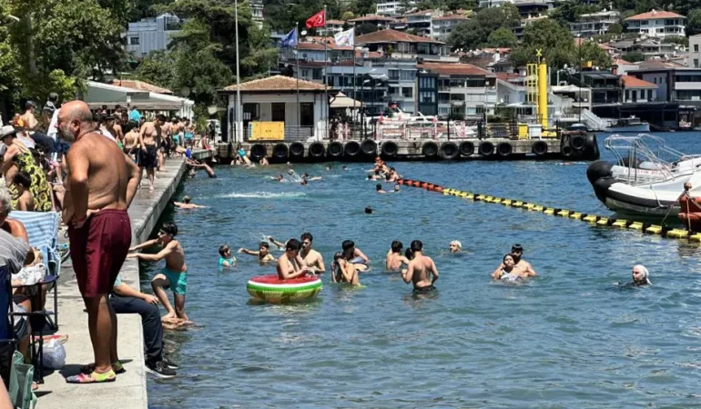 Istanbul8217da-sicak-hava-yukseldi-Sucuk-gibi-kavruluyoruz-featured