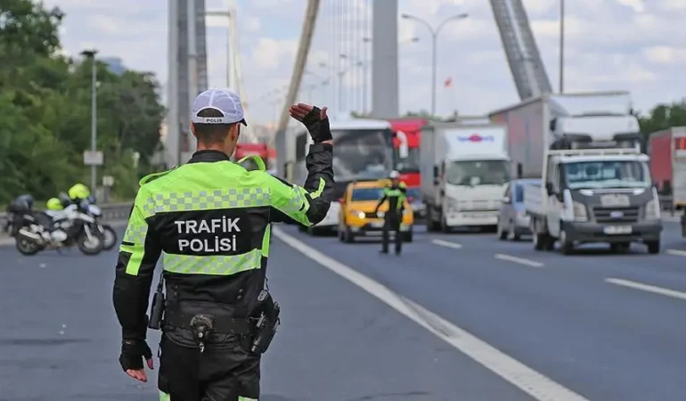 Istanbulda-bugun-trafige-kapali-yollar-ve-alternatif-guzergahlar-31-Temmuz-featured
