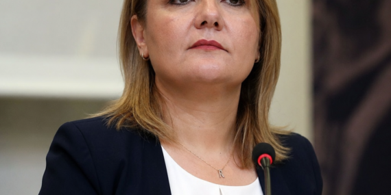 İzmit Belediye Başkanı Fatma Kaplan Hürriyet geçici görevden alındı