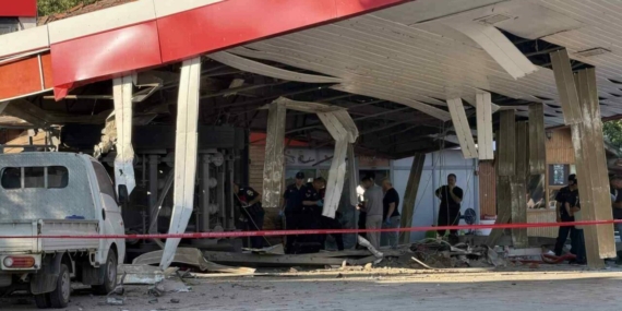 İznik’te kömür yüklü tır istasyona daldı; markette hayatını kaybetti