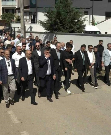 Kadinlar-koy-yonetimini-bir-gunlugune-ele-gecirdi-featured