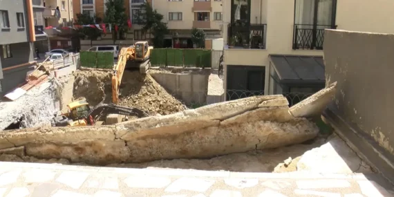 Kagithane8217de-insaat-kazasi-balkon-coktu-magduriyet-buyuyor-featured