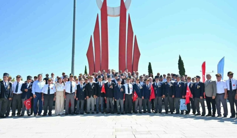 Kibris-Harekatinin-Yildonumunde-Bursada-Sehitler-ve-Gaziler-Anildi-featured