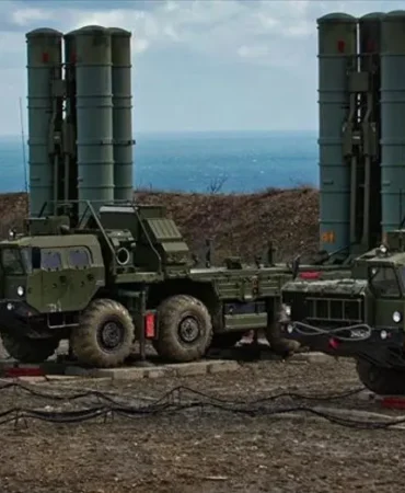 Kremlin8217den-S-400-aciklamasi-Turkiye-ile-temas-suruyor-featured
