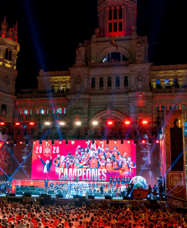 Madrid8217de-Dunya-Kupasi-coskusu-yeniden-yasandi-featured