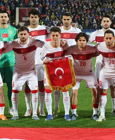 Milli-yildiz-Italya-icin-yola-cikti-Galatasaray-stoperi-alindi-featured