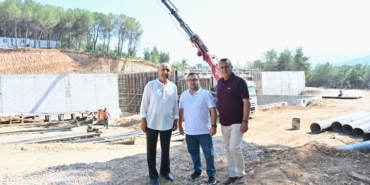 Muhtarlar-Baskan-Vekili-Bibaya-tesekkur-etti-featured