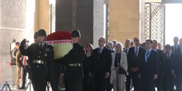 NATO-Heyeti-Anitkabiri-Ziyaret-Etti-featured