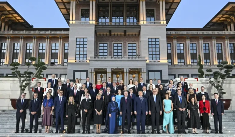 NATO-Zirvesi-Krizi-Babis-Heyete-Dahil-Edilmedi-Pavel-Dava-Etti-featured