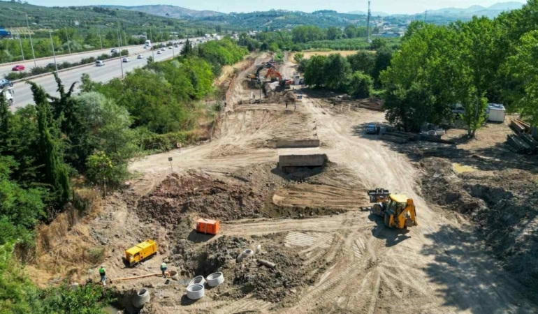 Nilufer-Cayi-temiz-akacak-2-km-atiksu-hatti-insa-ediliyor-featured
